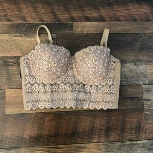 never worn cute top in perfect condition